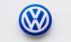 VOLKSWAGEN A DÉPOSÉ SON OFFRE POUR EUROPCAR AUPRÈS DE L'AMF