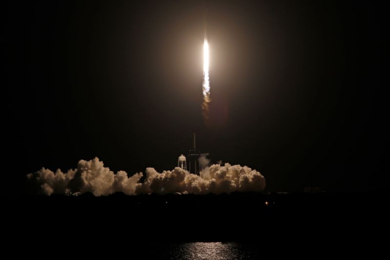 LES ASTRONAUTES DE "CREW DRAGON" SONT ENTRÉS DANS LA STATION SPATIALE INTERNATIONALE