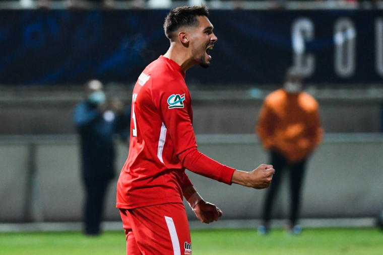 Coupe de France : le but extraordinaire du Cannois Julien Domingues en vidéo