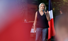 Marine Le Pen à Liévin, le 4 juillet 2026. ( AFP / SIMON WOHLFAHRT )