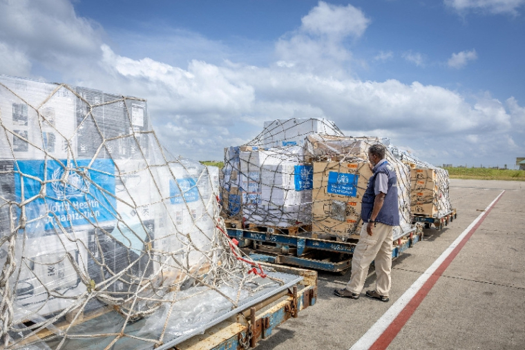 L'OMS envoie 4,7 tonnes de fournitures médicales au Congo frappé par l'Ebola