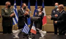 FLORENCE PARLY À ATHÈNES POUR LA SIGNATURE D'UN CONTRAT DE 18 RAFALE