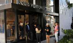 LOUIS VUITTON VA AUGMENTER SES PRIX FACE À LA HAUSSE DES COÛTS DE PRODUCTION