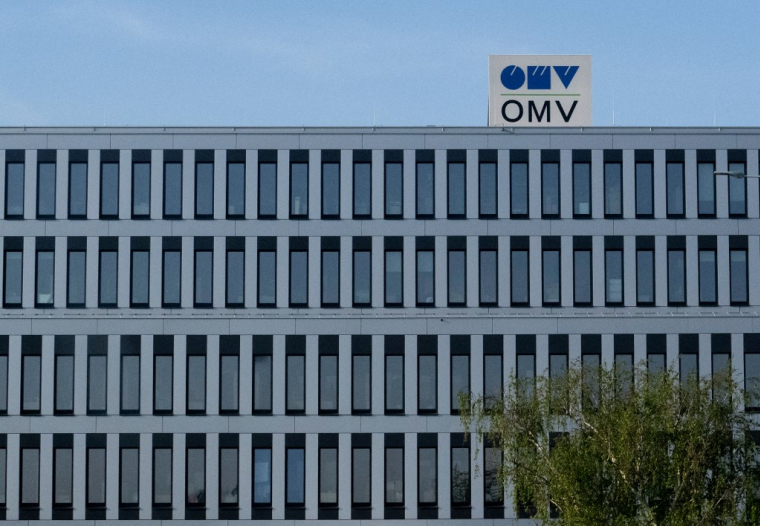 ( AFP / JOE KLAMAR )