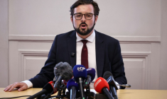 Le député Philippe Brun lors d'une conférence de presse à l'Assemblée nationale, le 16 septembre 2026 à Paris ( AFP / SIMON WOHLFAHRT )