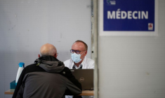 CORONAVIRUS/FRANCE: BAISSE DU NOMBRE DE PERSONNES HOSPITALISÉES EN RÉANIMATION