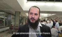 Arrivée à Paris d'un vol de ressortissants français rapatriés d'Israël