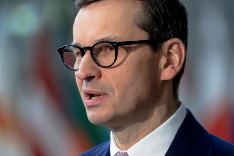 LA POLOGNE DÉNONCE L'ATTITUDE DU PRÉSIDENT FRANÇAIS