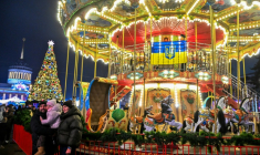 Animations de Noël à Kiev le 21 décembre 2025 ( AFP / Sergei SUPINSKY )