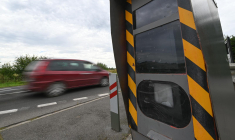 ( AFP / DENIS CHARLET )