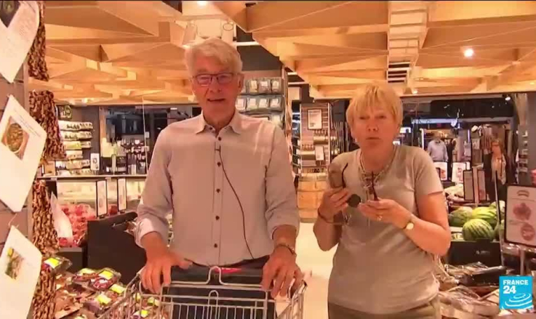 Covid-19 : dans plusieurs pays du monde, les masques tombent