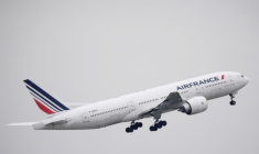 PARIS PRÉVOIT DES MESURES DE SOUTIEN POUR AIR FRANCE-KLM