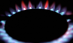 Photo d'archives d'une cuisinière domestique à gaz