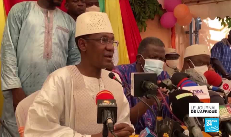 En Côte d'Ivoire, Alassane Ouattara laisse planer le doute sur sa candidature aux présidentielles