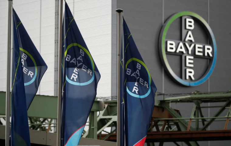 BAYER RECONNAÎT DES "OBSTACLES" DANS L'ACCORD DE 11 MILLIARDS DE DOLLARS SUR LE ROUNDUP