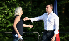 Marine Le Pen et Jordan Bardella à la fête champêtre du RN à Liévin le 4 juillet 2026 ( AFP / SIMON WOHLFAHRT )