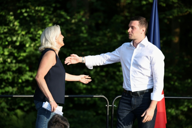 Marine Le Pen et Jordan Bardella à la fête champêtre du RN à Liévin le 4 juillet 2026 ( AFP / SIMON WOHLFAHRT )