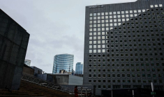 Logo de Worldline au siège de l'entreprise à La Défense