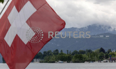 Un drapeau suisse à Lucerne