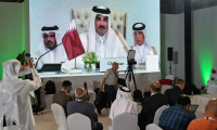 L'émir du Qatar, Cheikh Tamim ben Hamas Al-Thani, à l'ouverture du sommet exceptionnel des dirigeants arabes et musulmans à Doha, le 15 septembre 2025 ( AFP / Mahmud HAMS )