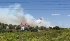 Près de Marseille, aux Pennes-Mirabeau, un incendie se propage rapidement