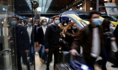 CORONAVIRUS: LÉGER RECUL DES HOSPITALISATIONS EN FRANCE, 276 DÉCÈS SUPPLÉMENTAIRES