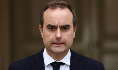 Sébastien Lecornu s'exprime le 6 octobre 2025 à l'Hôtel Matignon, à Paris,  après sa démission ( POOL / Stephane Mahe )