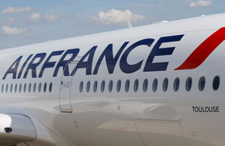 AIR FRANCE KLM-BAISSE DE 0,1% DU NOMBRE DE PASSAGERS EN OCTOBRE