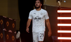 Rayan Cherki passe faire un petit coucou à l'OL