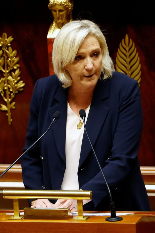 Discussions sur la première partie du projet de loi de finances 2025 à l'Assemblée nationale à Paris