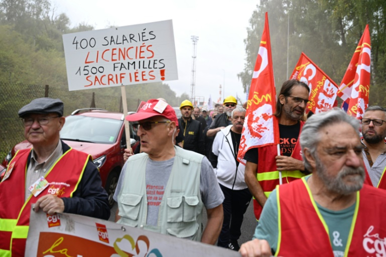 Marche citoyenne en soutien aux salariés de l'usine de l'aciériste NovAsco à Hagondange, le 4 septembre 2025 en Moselle ( AFP / Jean-Christophe VERHAEGEN )