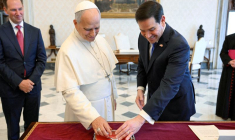 Le pape Léon XIV rencontre le secrétaire d'État américain Marco Rubio au Vatican