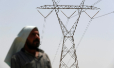 Ligne à haute tension près de Hilla, dans le centre de l'Irak, le 10 août 2025 ( AFP / AHMAD AL-RUBAYE )
