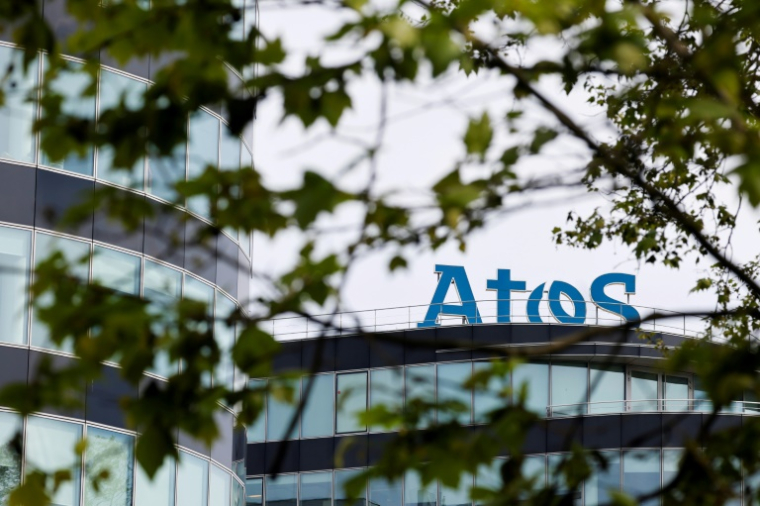 Le supercalculateur, élaboré par le groupe français Atos pour un budget de 500 millions euros, financé à parts égales par l'Union européenne et l'Allemagne, est le premier ordinateur exascale d'Europe, et le quatrième dans le monde d'après les données connues ( AFP / Ludovic MARIN )