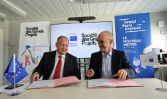 Le vice-président de la Banque europeenne d’investissement (BEI) Ambroise Fayolle (G) et le président du directoire de la Société des Grands Projets (SGP), Jean-François Monteils, (D), le 2 septembre 2026, à Nanterre-La Folie (Hauts de Seine) ( AFP / Thomas SAMSON )