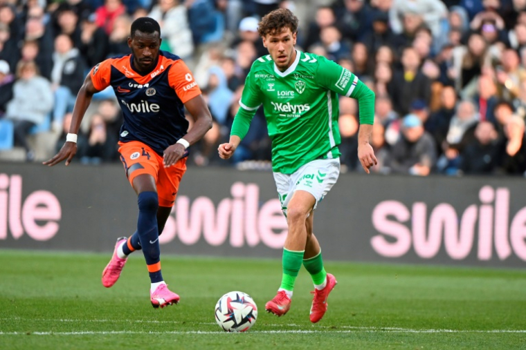 Le Stéphanois Lucas Stassin lors du match de Ligue 1 entre Saint-Etienne et Montpellier à la Mosson le 16 mars 2025 ( AFP / Sylvain THOMAS )