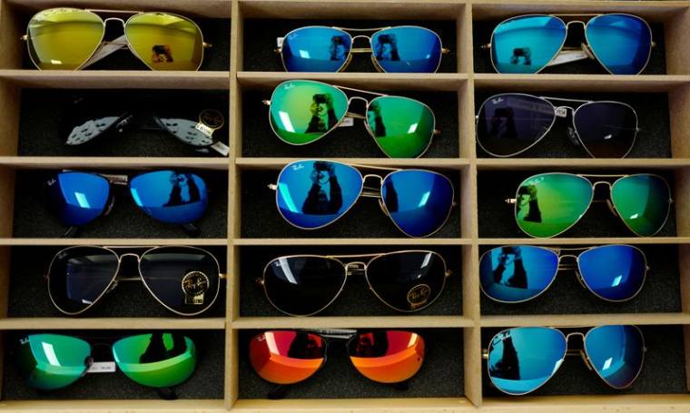 ESSILORLUXOTTICA RELÈVE SES OBJECTIFS FINANCIERS POUR 2021
