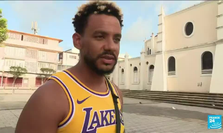 Covid-19 en Martinique : à Fort-de-France, le CHU submergé