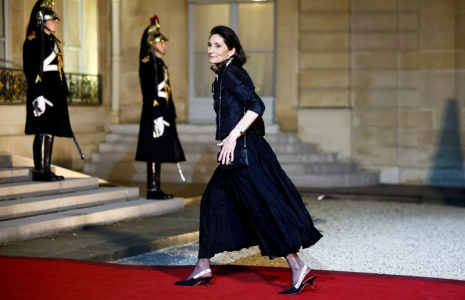 Le président français Macron accueille l'émir qatari Al Thani à Paris