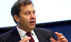 Le ministre allemand des finances, M. Klingbeil, s'adresse aux journalistes