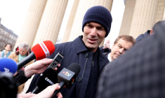 Zidane ne peut jamais être tranquille, même aux obsèques de Rolland Courbis