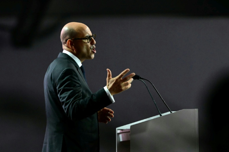 Simon Stiell, le chef de l'ONU Climat, au cours d'une conférence à Belem au Brésil, dans le cadre de la COP30, le 10 novembre 2025. ( AFP / Pablo PORCIUNCULA )