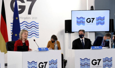LE G7 MET EN GARDE LA RUSSIE SUR L'UKRAINE