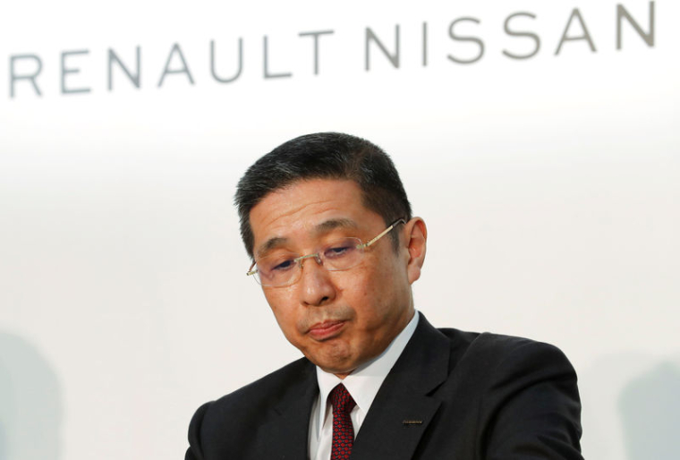 NISSAN ENVISAGE RÉCLAMER DES DOMMAGES-INTÉRÊTS À GHOSN, DIT SAIKAWA
