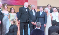 Cannes: Julian Assange, fondateur de Wikileaks, foule le tapis rouge