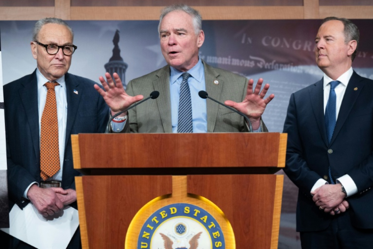 Le sénateur démocrate Tim Kaine, le 8 janvier 2026, à Washington, aux Etats-Unis ( AFP / SAUL LOEB )