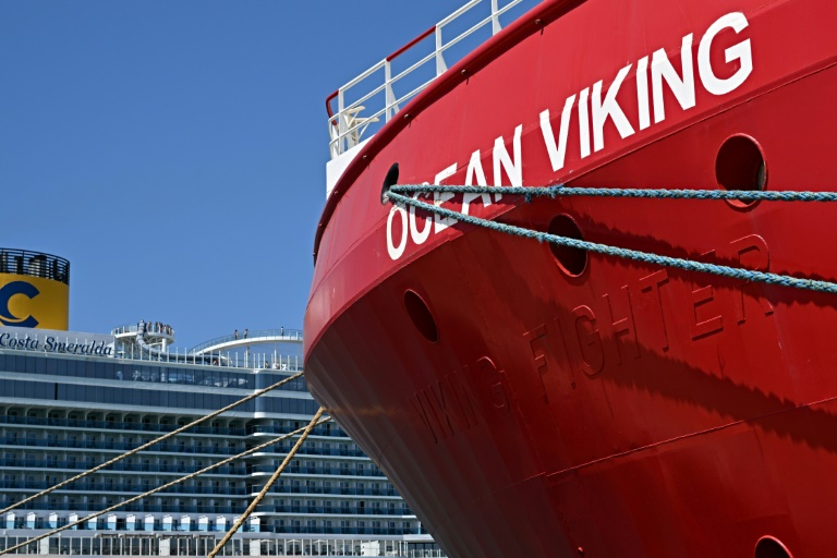 L'Ocean Viking, navire ambulance affrété par SOS Méditerranée, amarré au port de Civitacecchia, en Italie, le 14 juillet 2023 ( AFP / Andreas SOLARO )