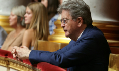 Jean-Luc Mélenchon, candidat de La France Insoumise (LFI) à la présidentielle, lors d'une séance de questions au gouvernement à l'Assemblée nationale, le 23 juin 2026 à Paris ( AFP / Alain JOCARD )
