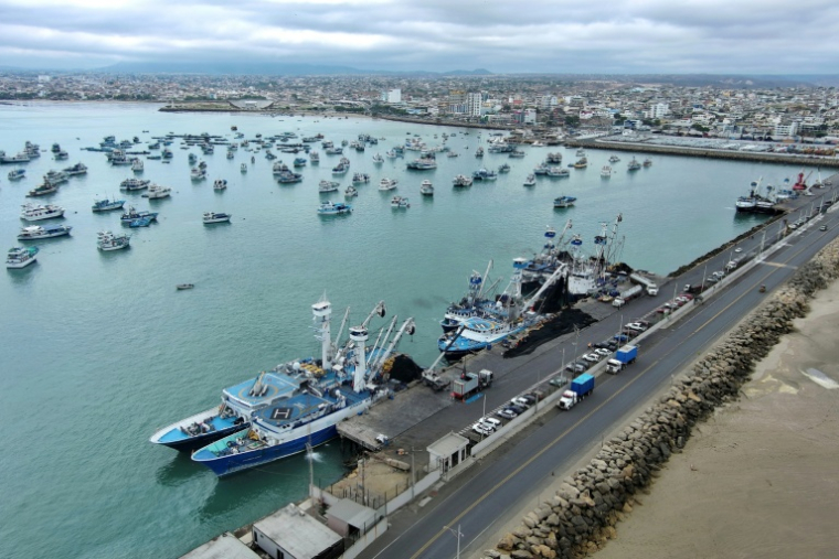 Vue aérienne du port de Manta, le 8 novembre 2025 en Equateur ( AFP / Marcos PIN )