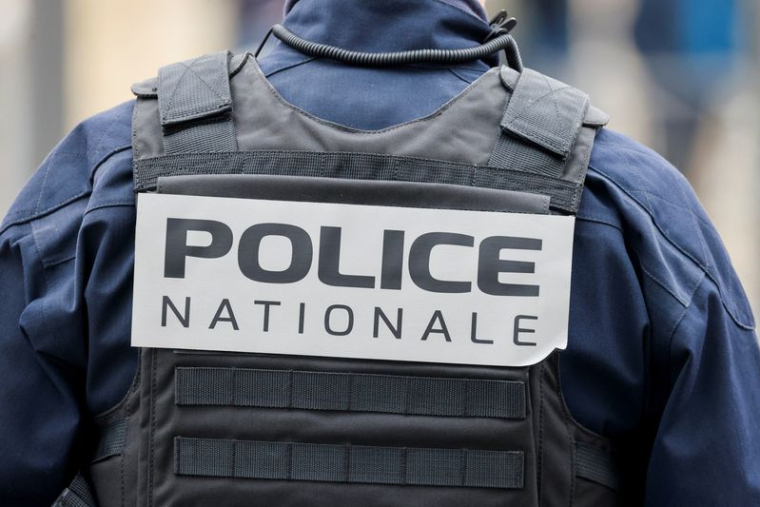 Un policier français à Bordeaux